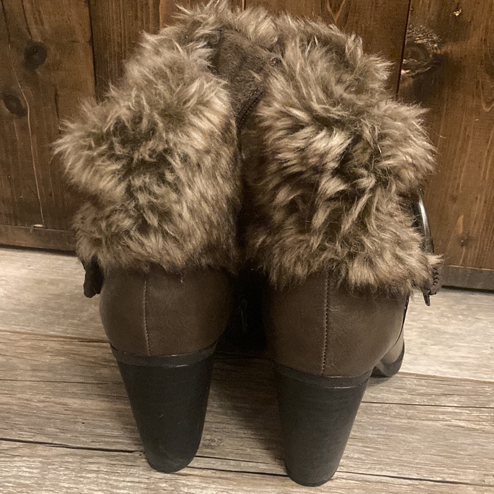 Sugar brand brown fur booties - Picture 5 of 10